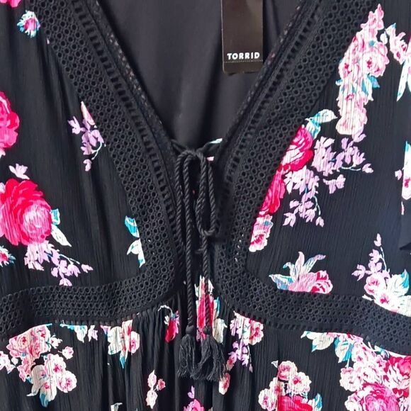 TORRID NEW Plus Size Mini Gauze Lace-Up Floral Skater dress. - Picture 4 of 16